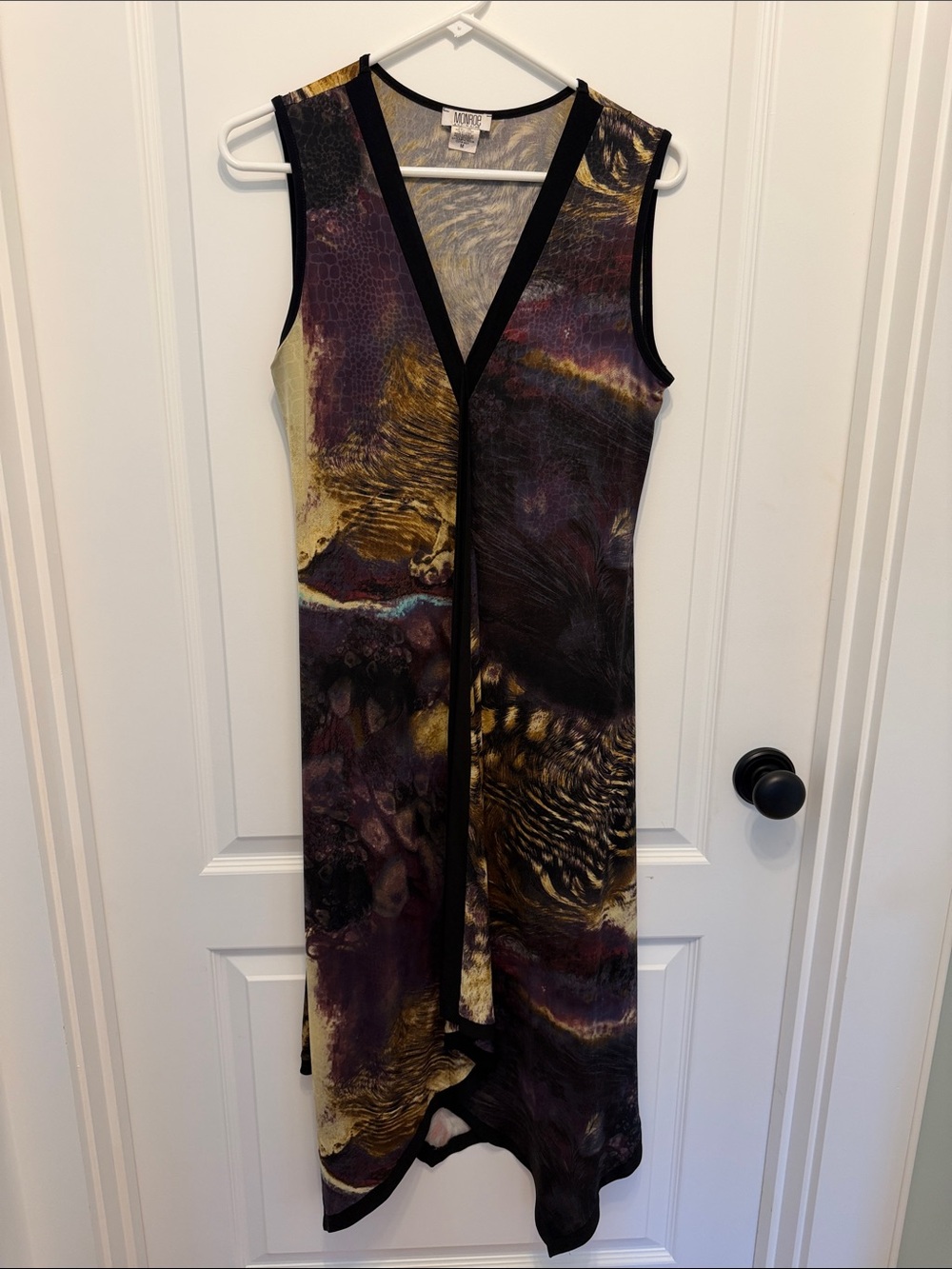 Monroe & Main Asymmetrical Abstract Design Sleeveless Dress